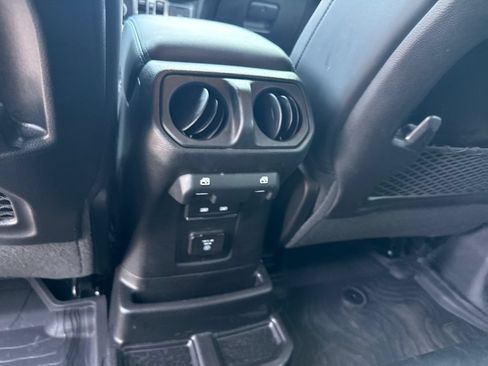 Used 2024 Jeep Wrangler High Altitude AWD/4WD image 29