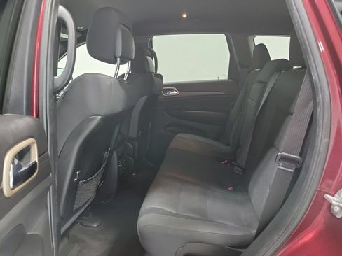 Used 2017 Jeep Grand Cherokee Laredo w/ Quick Order Package 23E AWD/4WD image 24