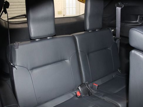 Used 2024 Mitsubishi Outlander SEL image 33