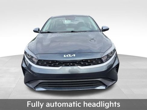 Used 2022 Kia Forte LXS FWD image 11