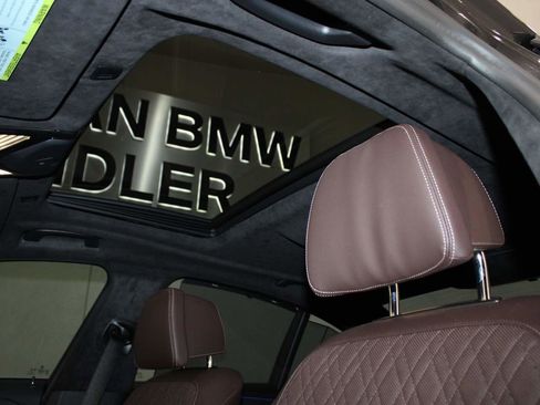 Certified 2023 BMW M550i xDrive w/ Dynamic Handling Package image 15