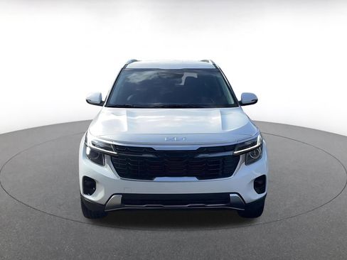 Used 2025 Kia Seltos S image 3