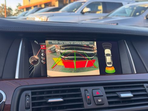 Used 2016 BMW 550i xDrive Sedan image 34