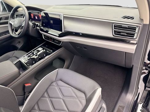 New 2026 Volkswagen Atlas Peak Edition AWD/4WD image 15