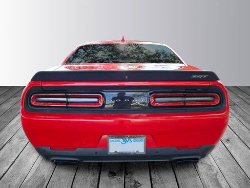 Used 2015 Dodge Challenger SRT Hellcat RWD image 4