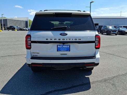Used 2022 Ford Expedition Limited AWD/4WD image 5