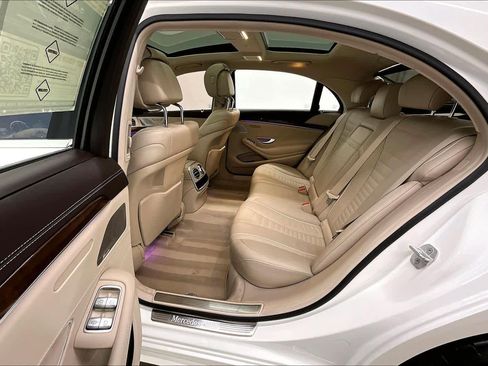Used 2016 Mercedes-Benz S 550 Sedan image 21