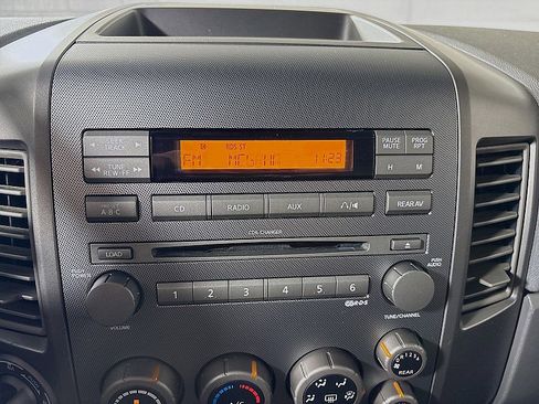 Used 2005 Nissan Armada SE w/ (T01) Tow Pkg image 13