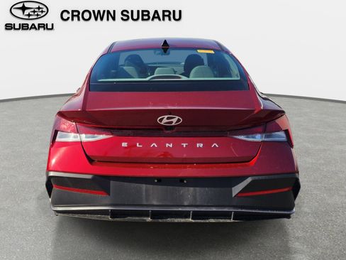 Used 2024 Hyundai Elantra SEL image 4