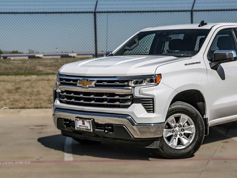 Used 2026 Chevrolet Silverado 1500 LT AWD/4WD image 3