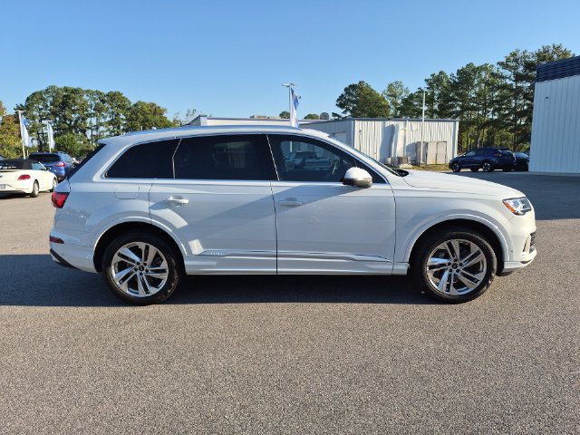 Used 2023 Audi Q7 3.0T Premium Plus w/ Premium Plus Package AWD/4WD image 2