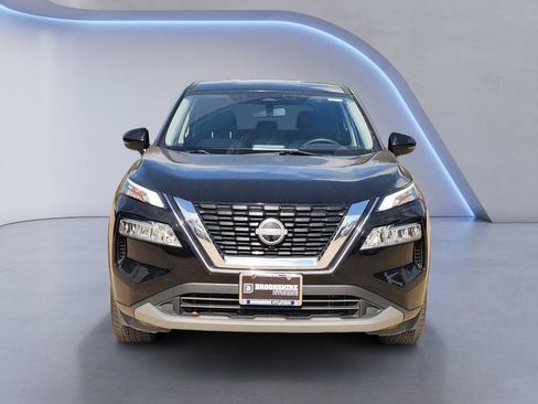 Used 2023 Nissan Rogue SV FWD image 2