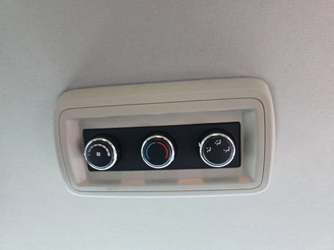 Used 2016 Dodge Grand Caravan SE w/ Quick Order Package 29E SE FWD image 16