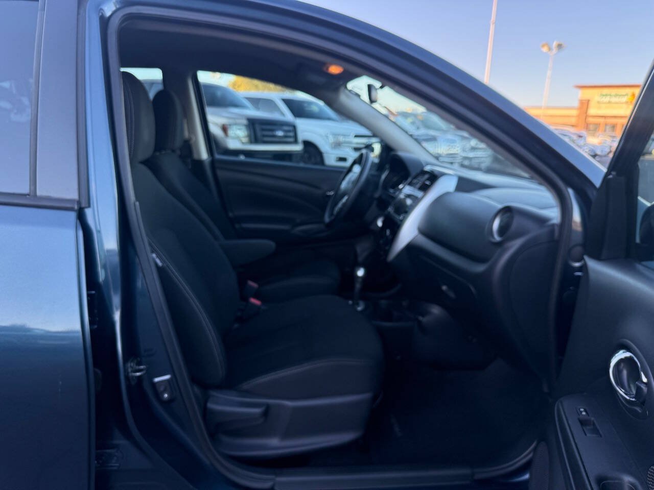 Used 2017 Nissan Versa SV w/ SV Special Edition Package FWD image 14