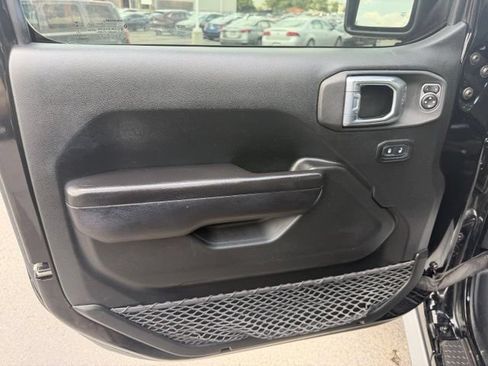 Used 2021 Jeep Wrangler Unlimited Sport AWD/4WD image 34