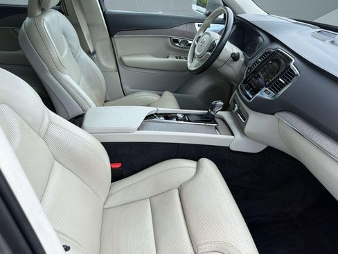 Used 2022 Volvo XC90 T6 Inscription w/ Lounge Package AWD/4WD image 23