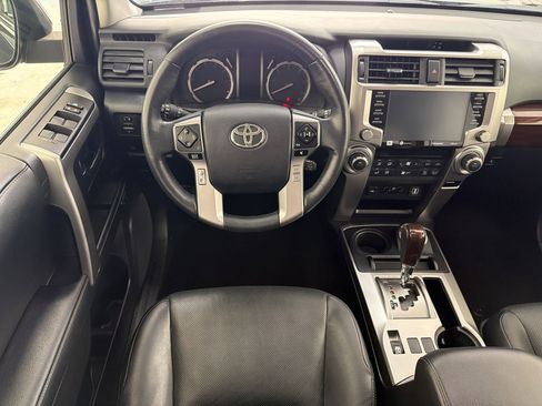 Used 2023 Toyota 4Runner Limited AWD/4WD image 27