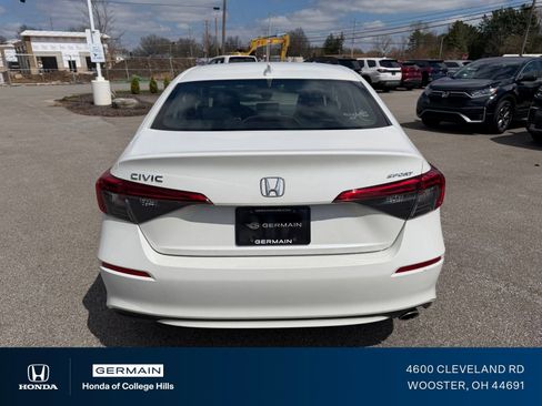 Used 2024 Honda Civic Sport image 9