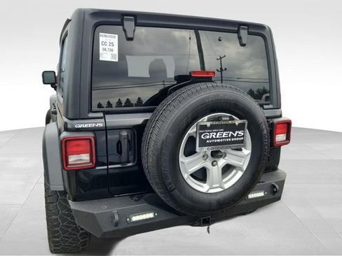 Used 2023 Jeep Wrangler Sport S image 13