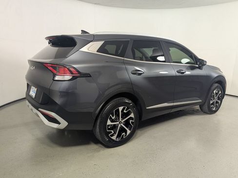 Used 2023 Kia Sportage EX AWD/4WD image 6