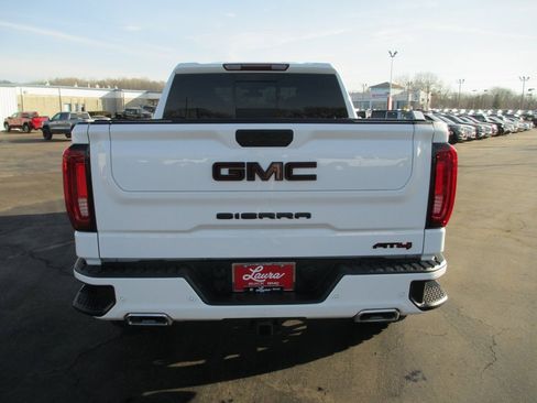 Used 2021 GMC Sierra 1500 AT4 w/ AT4 Premium Package image 5