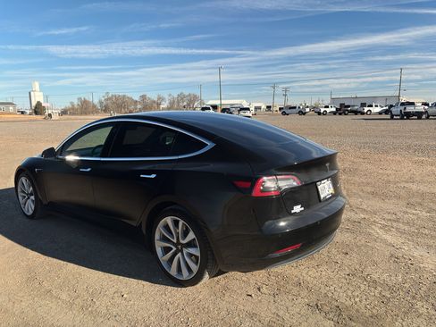 Used 2018 Tesla Model 3 Long Range image 7