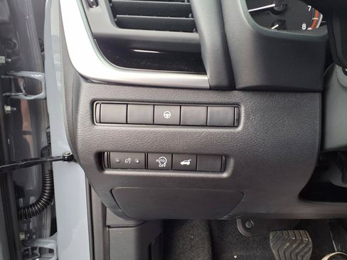 New 2026 Nissan Rogue SV AWD/4WD image 30