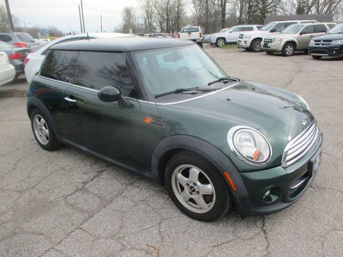 Used 2011 MINI Cooper Hardtop image 1