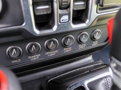 Used 2025 Jeep Gladiator Sport AWD/4WD image 75
