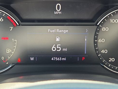 Used 2023 Cadillac XT4 Premium Luxury FWD image 26