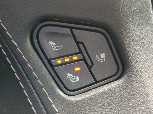 Used 2018 GMC Yukon SLT w/ Open Road Package image 23