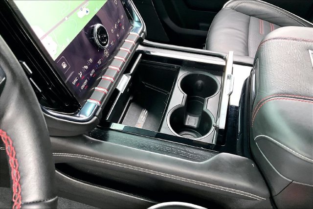 Used 2025 GMC Yukon AT4 Ultimate AWD/4WD image 18