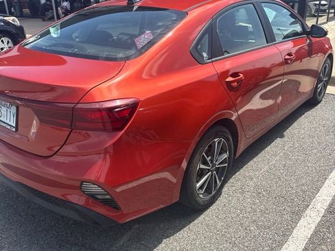 Used 2023 Kia Forte LXS w/ LXS Technology Package FWD image 3