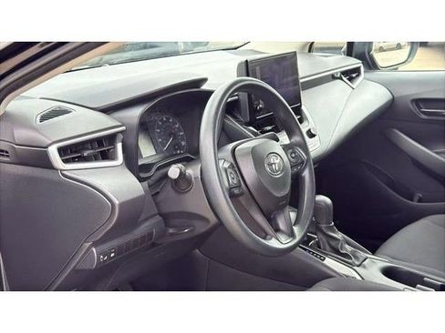 Used 2024 Toyota Corolla LE FWD image 10