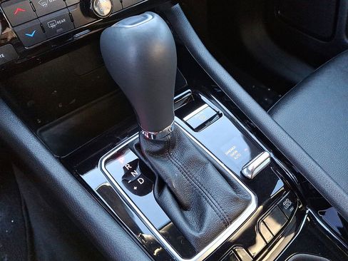 Used 2023 Jeep Compass Altitude image 12