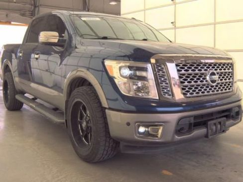 Used 2018 Nissan Titan Platinum Reserve w/ Platinum Utility Package image 2