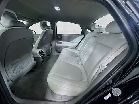 Used 2024 Hyundai Ioniq 6 SEL RWD image 27