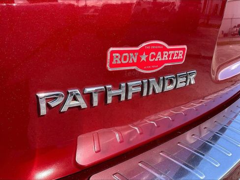 Used 2017 Nissan Pathfinder SV FWD image 21