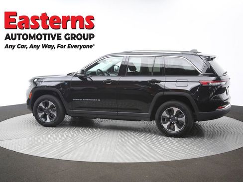 Used 2023 Jeep Grand Cherokee 4WD 4xe w/ Luxury Tech Group II image 65