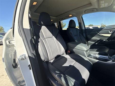 Certified 2022 Subaru Ascent Limited w/ Technology Package image 26