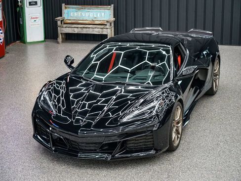 Used 2023 Chevrolet Corvette Z06 w/ Stealth Interior Trim Package image 7