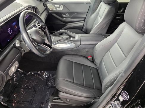Certified 2024 Mercedes-Benz GLS 450 4MATIC image 9