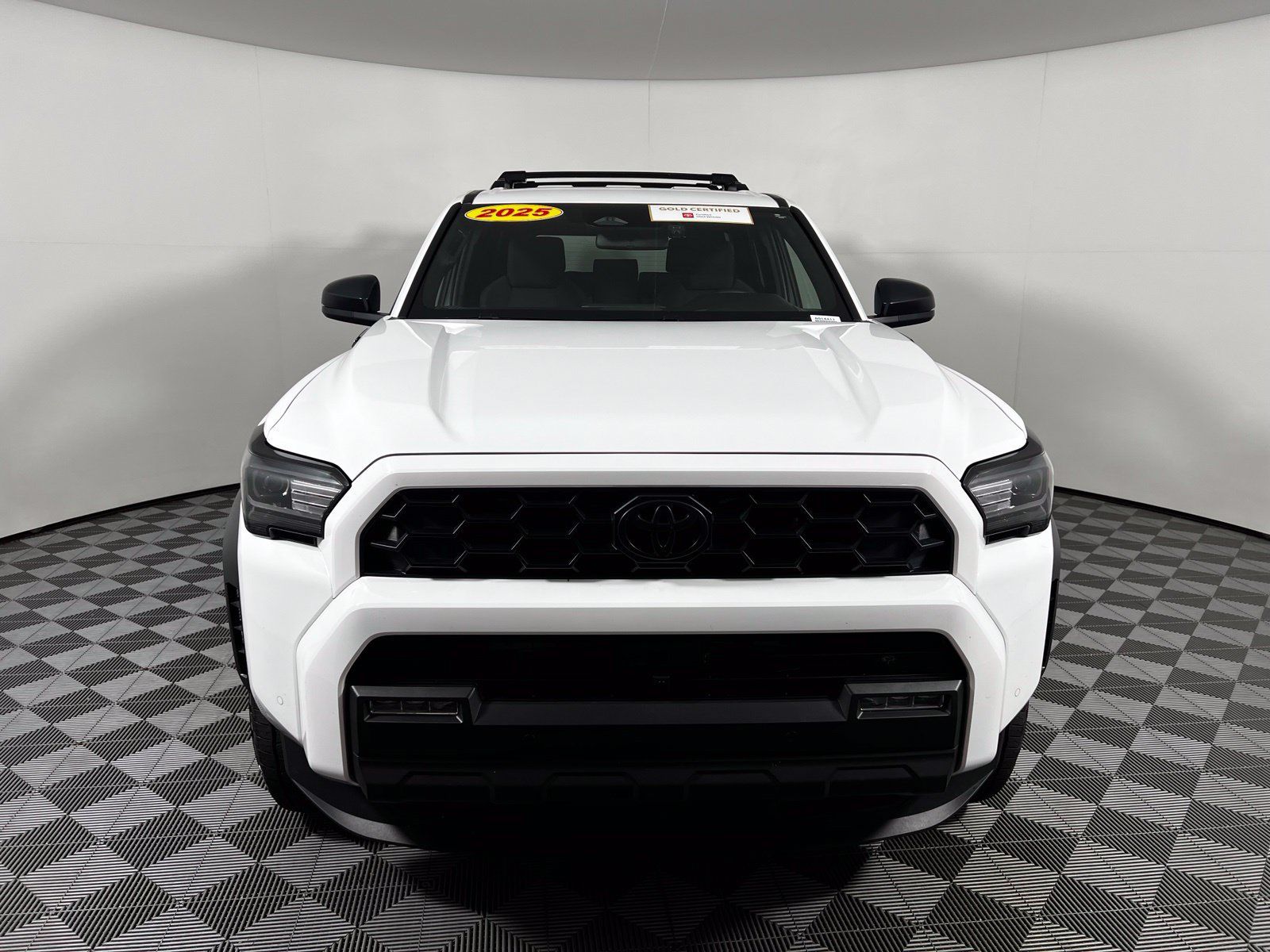 Certified 2025 Toyota 4Runner TRD Off-Road AWD/4WD image 2