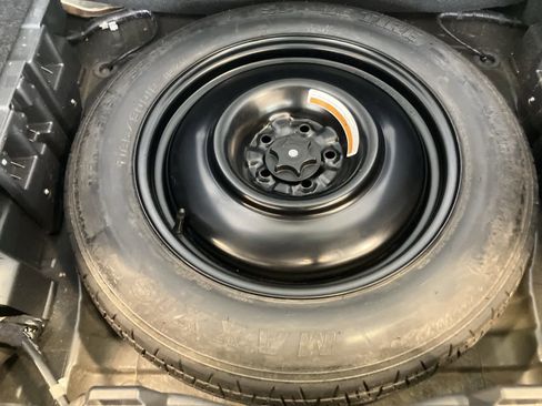 Used 2018 Nissan Murano SV image 27