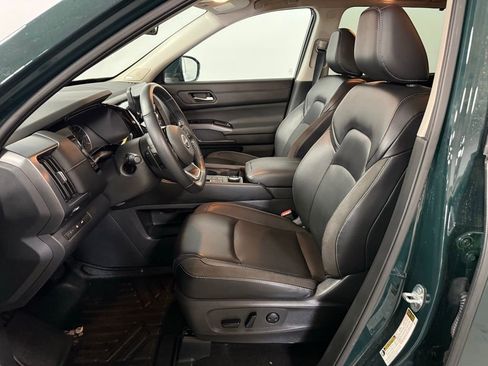Used 2023 Nissan Pathfinder SL w/ SL Premium Package image 9