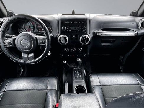 Used 2012 Jeep Wrangler Rubicon AWD/4WD image 9