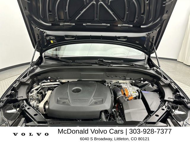 Certified 2024 Volvo XC60 T8 Ultimate w/ Protection Package Premier AWD/4WD image 26