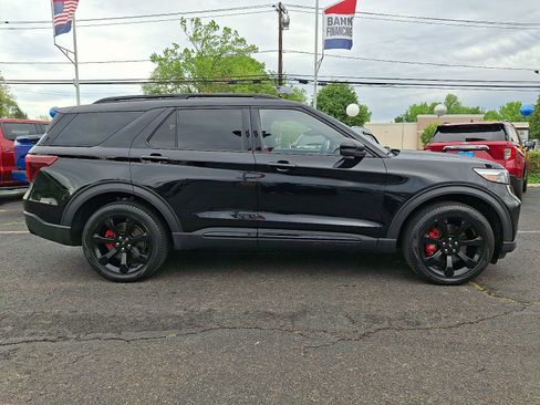 Used 2023 Ford Explorer ST w/ Equipment Group 401A AWD/4WD image 8