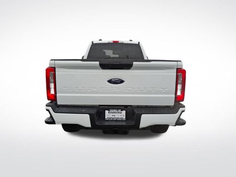 Used 2024 Ford F350 XLT image 4