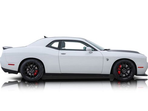 Used 2023 Dodge Challenger SRT Hellcat image 2